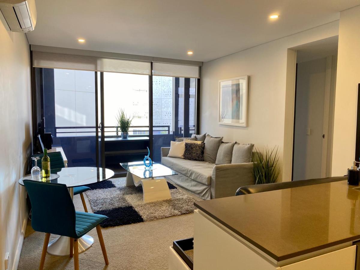 Governor Luxe 1 Bedroom Apartment In The Heart Of Barton Wifi Gym Wine Secure Parking Canberra Kingston Kültér fotó