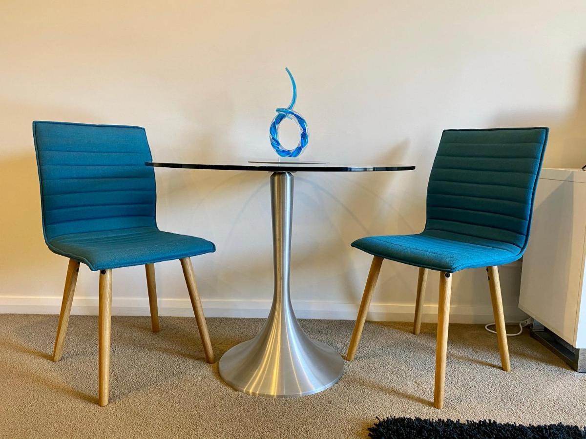 Governor Luxe 1 Bedroom Apartment In The Heart Of Barton Wifi Gym Wine Secure Parking Canberra Kingston Kültér fotó