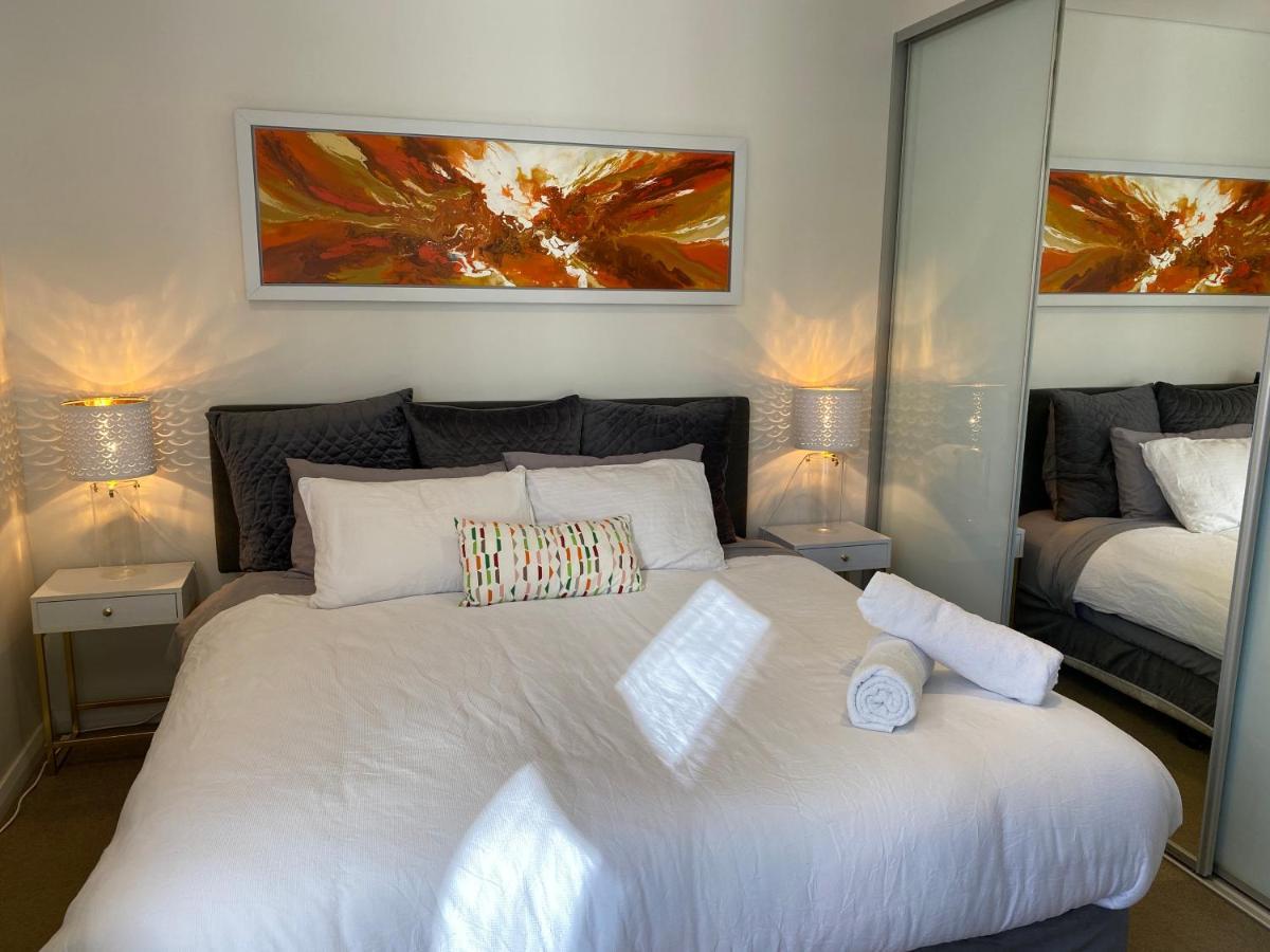 Governor Luxe 1 Bedroom Apartment In The Heart Of Barton Wifi Gym Wine Secure Parking Canberra Kingston Kültér fotó