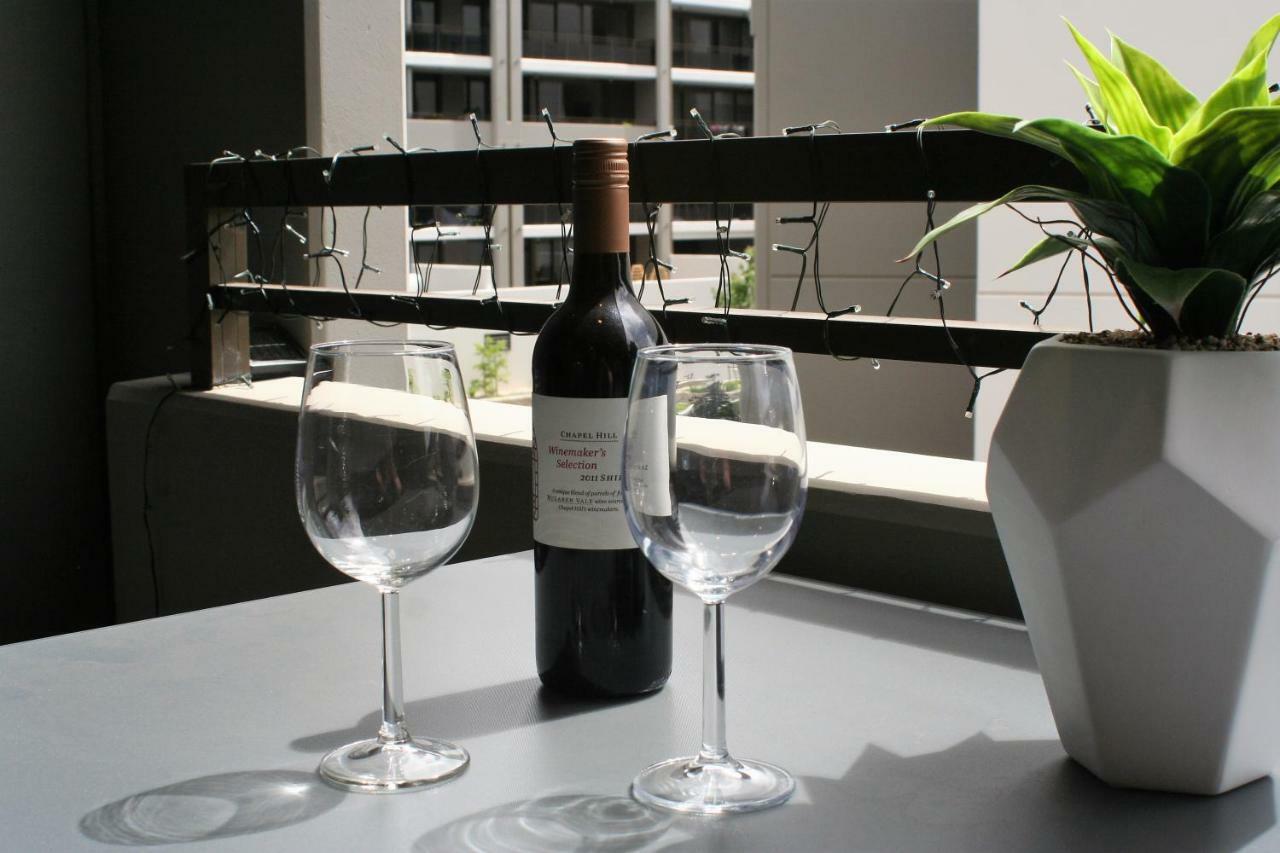 Governor Luxe 1 Bedroom Apartment In The Heart Of Barton Wifi Gym Wine Secure Parking Canberra Kingston Kültér fotó