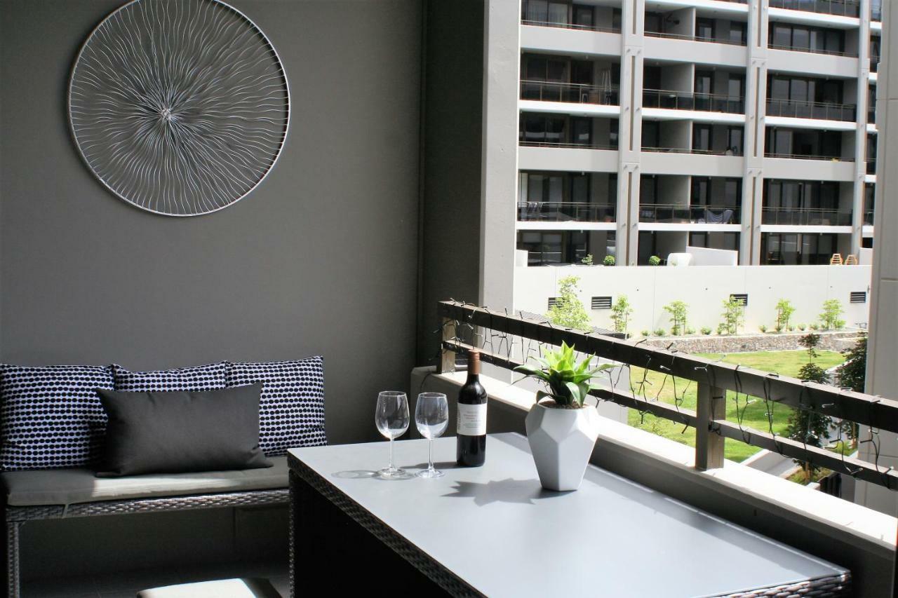 Governor Luxe 1 Bedroom Apartment In The Heart Of Barton Wifi Gym Wine Secure Parking Canberra Kingston Kültér fotó