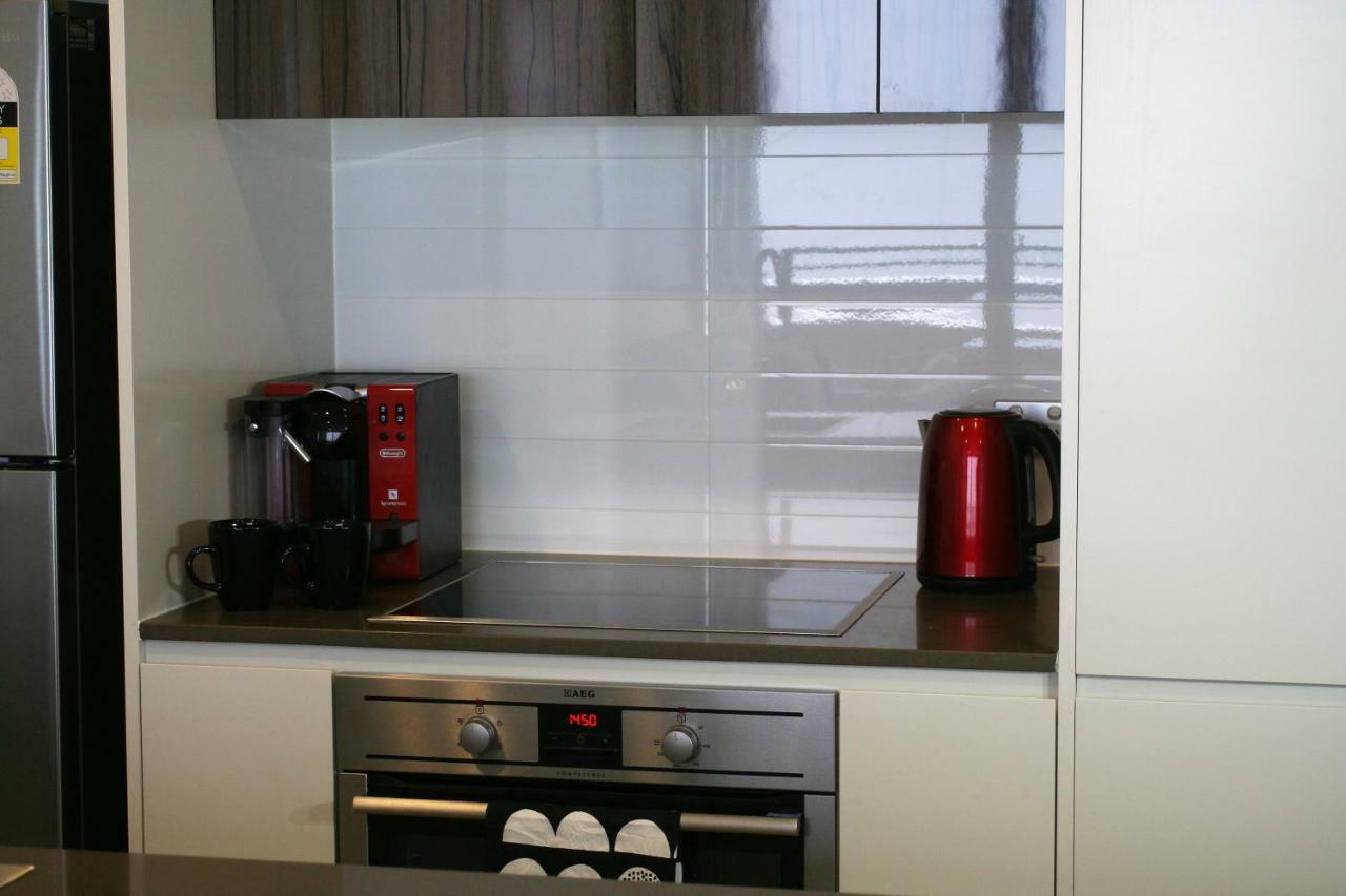 Governor Luxe 1 Bedroom Apartment In The Heart Of Barton Wifi Gym Wine Secure Parking Canberra Kingston Kültér fotó