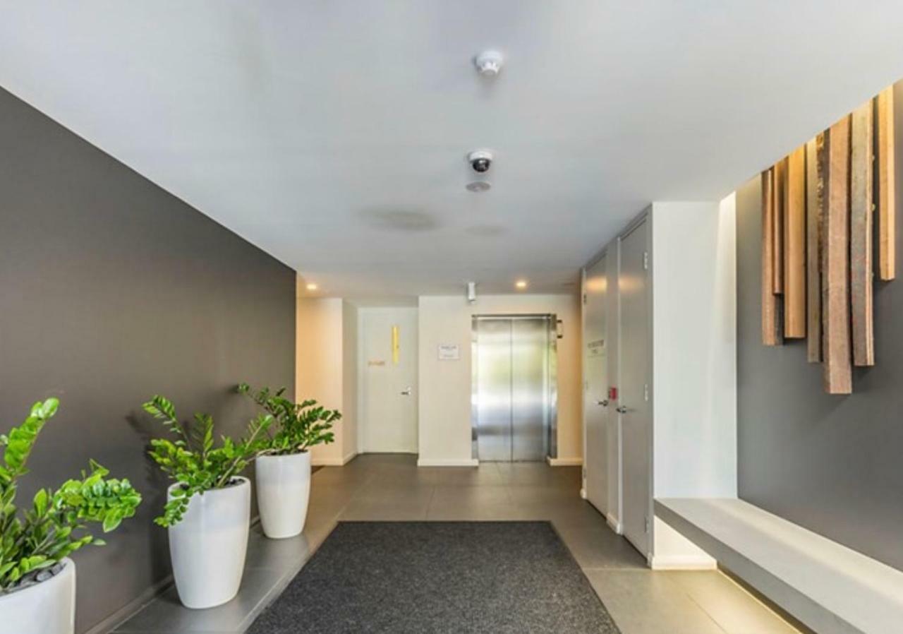 Governor Luxe 1 Bedroom Apartment In The Heart Of Barton Wifi Gym Wine Secure Parking Canberra Kingston Kültér fotó